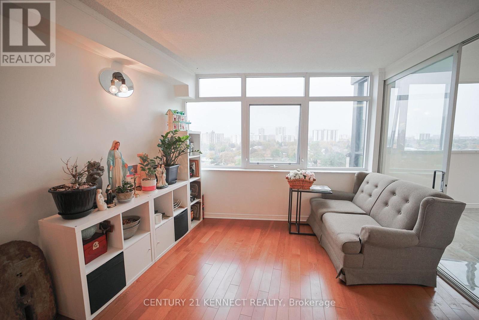 1006 - 90 Fisherville Road, Toronto, Ontario  M2R 3J9 - Photo 8 - C12512246