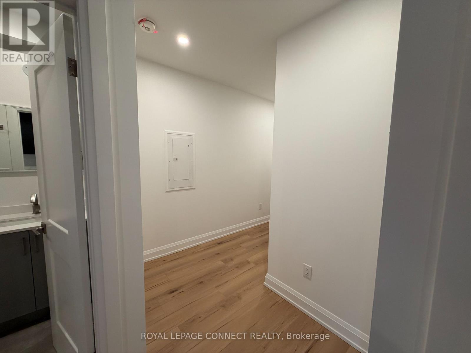 Mf - 696 Winona Drive, Toronto, Ontario  M6C 3V9 - Photo 5 - C12512248