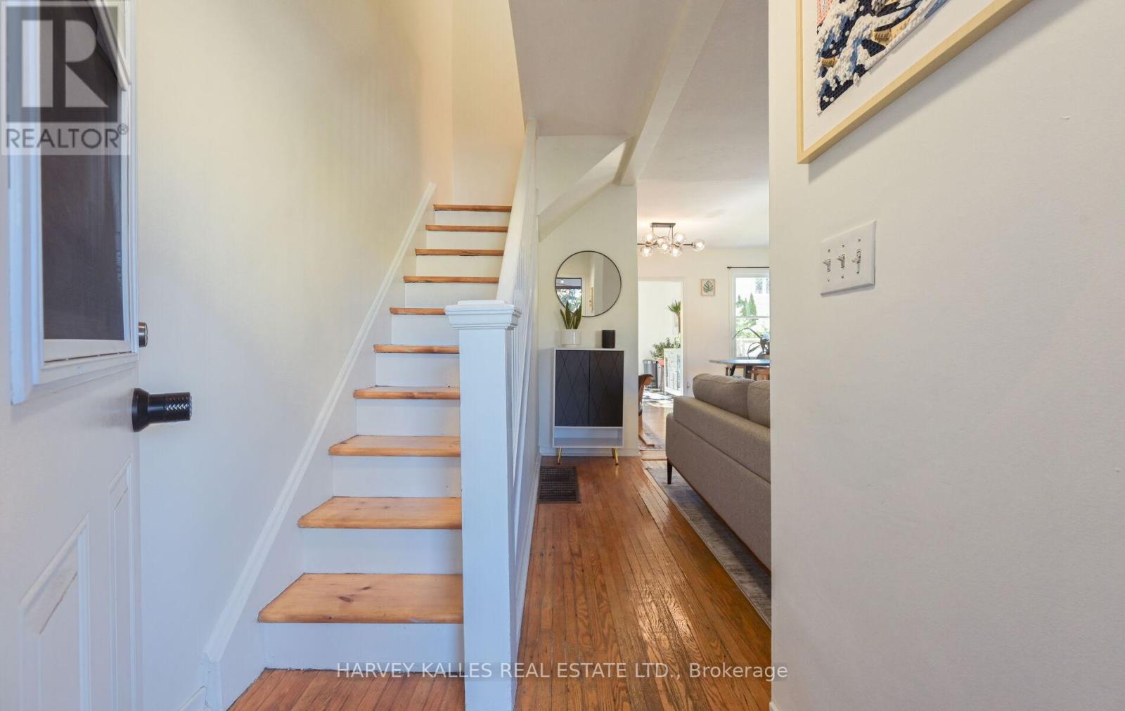 85 Montgomery Avenue, Toronto, Ontario  M4R 1E1 - Photo 3 - C12512276