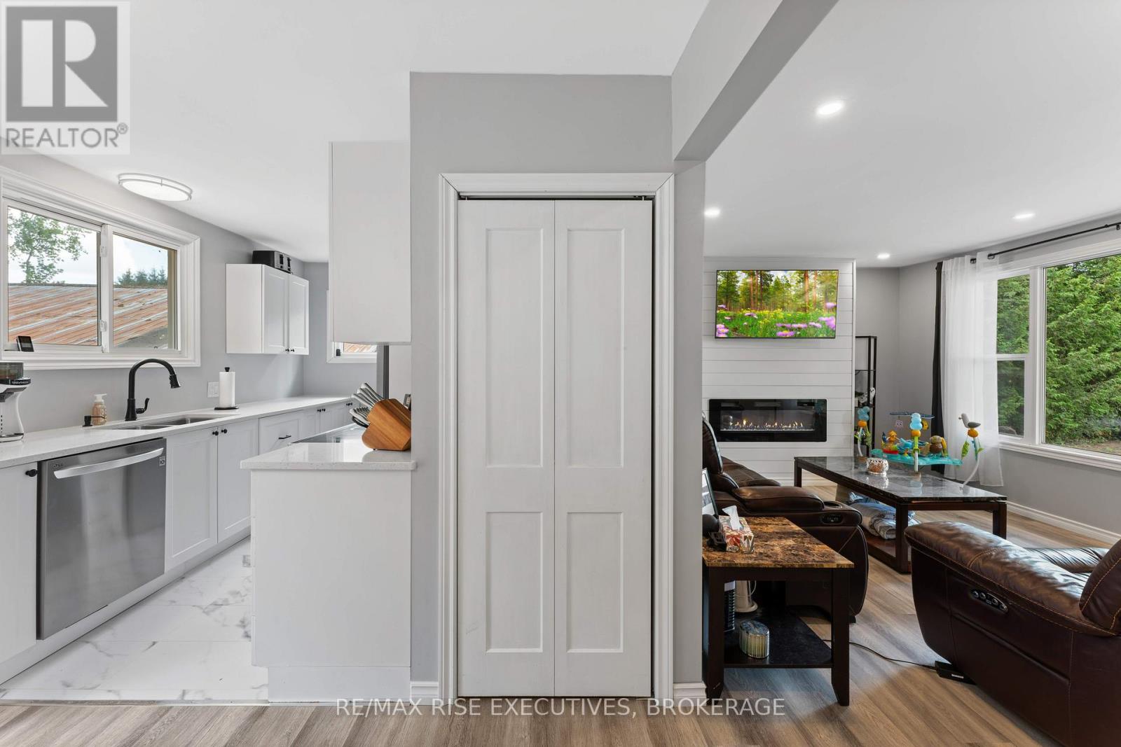 5212 Wilmer Road, South Frontenac (Frontenac South), Ontario  K0H 2L0 - Photo 18 - X12512500