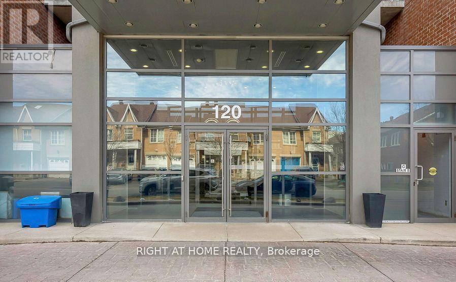 628 - 120 Dallimore Circle, Toronto, Ontario  M3C 4J1 - Photo 2 - C12512298