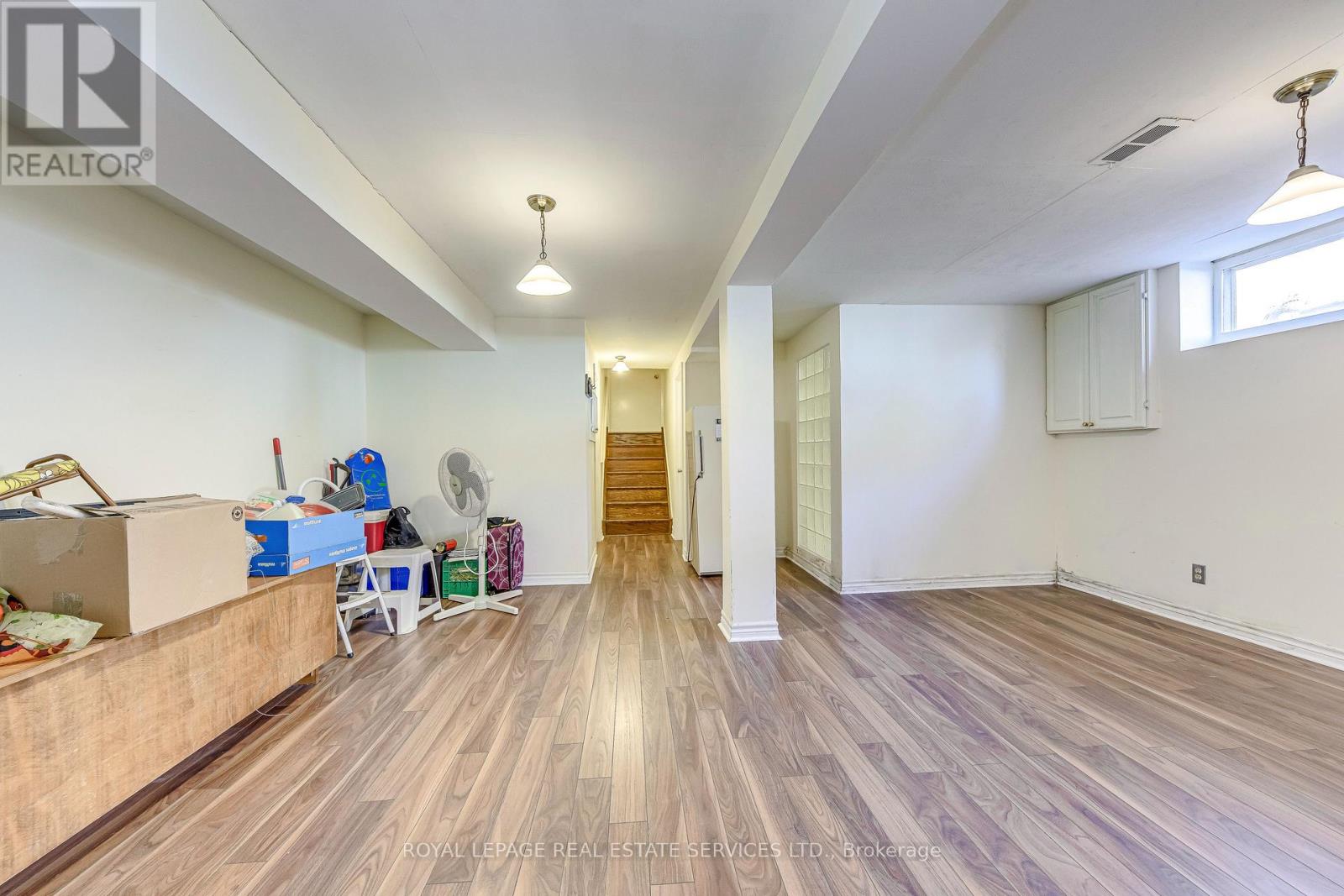 3196 Sunnyhill Drive, Mississauga, Ontario L4X 2K4 - Photo 34 - W12508722