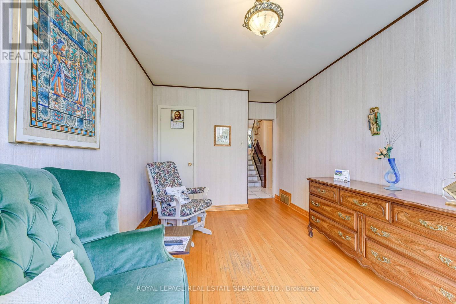 3196 Sunnyhill Drive, Mississauga, Ontario L4X 2K4 - Photo 17 - W12508722