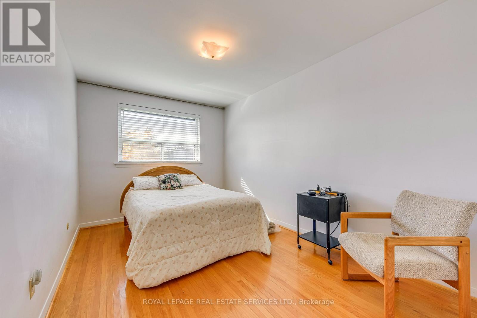 3196 Sunnyhill Drive, Mississauga, Ontario L4X 2K4 - Photo 26 - W12508722