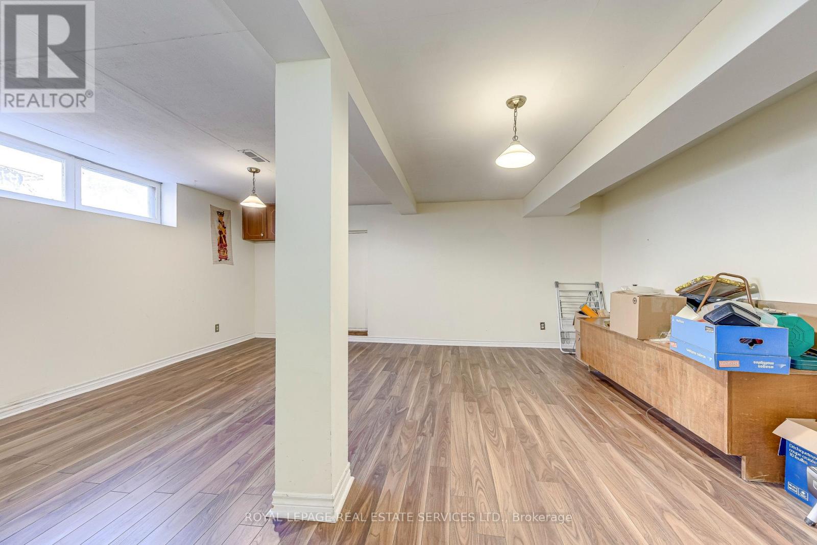 3196 Sunnyhill Drive, Mississauga, Ontario L4X 2K4 - Photo 37 - W12508722