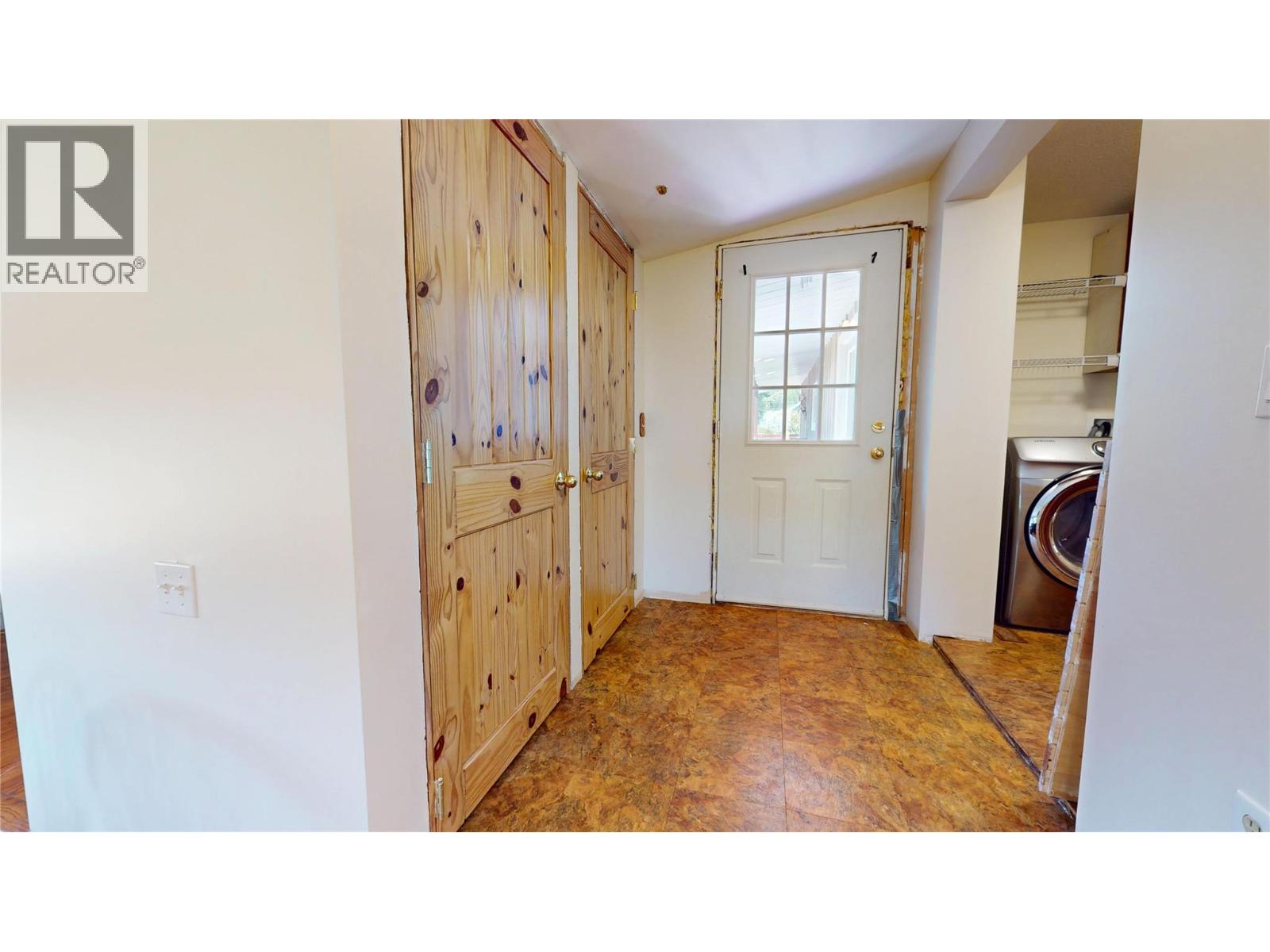 1142 10 Avenue, Fernie, British Columbia  V0B 1M0 - Photo 22 - 10359998