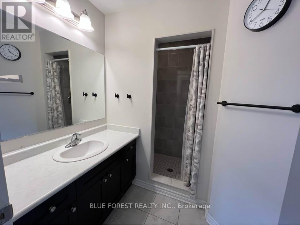 1537 Husband Place, Milton (Cl Clarke), Ontario  L9T 8X9 - Photo 20 - W12512438