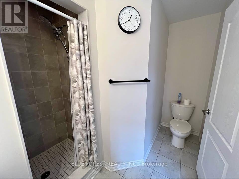 1537 Husband Place, Milton (Cl Clarke), Ontario  L9T 8X9 - Photo 21 - W12512438