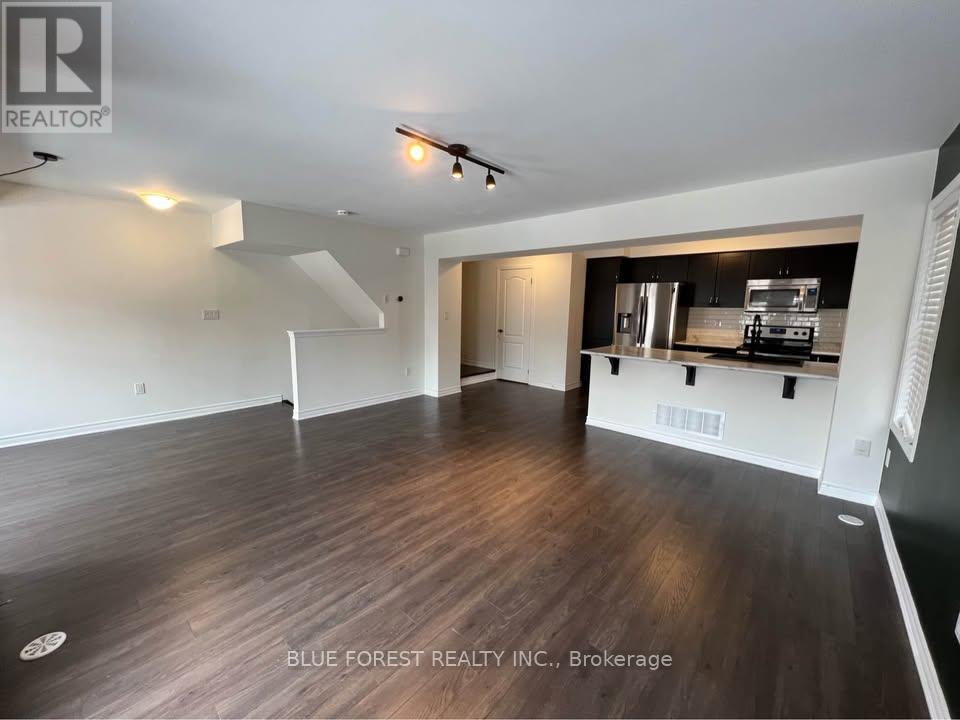 1537 Husband Place, Milton (Cl Clarke), Ontario  L9T 8X9 - Photo 8 - W12512438