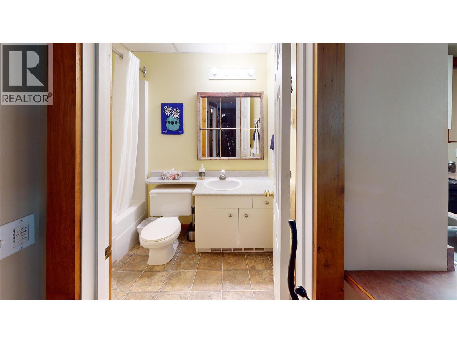 1142 10 Avenue, Fernie, British Columbia  V0B 1M0 - Photo 31 - 10359998