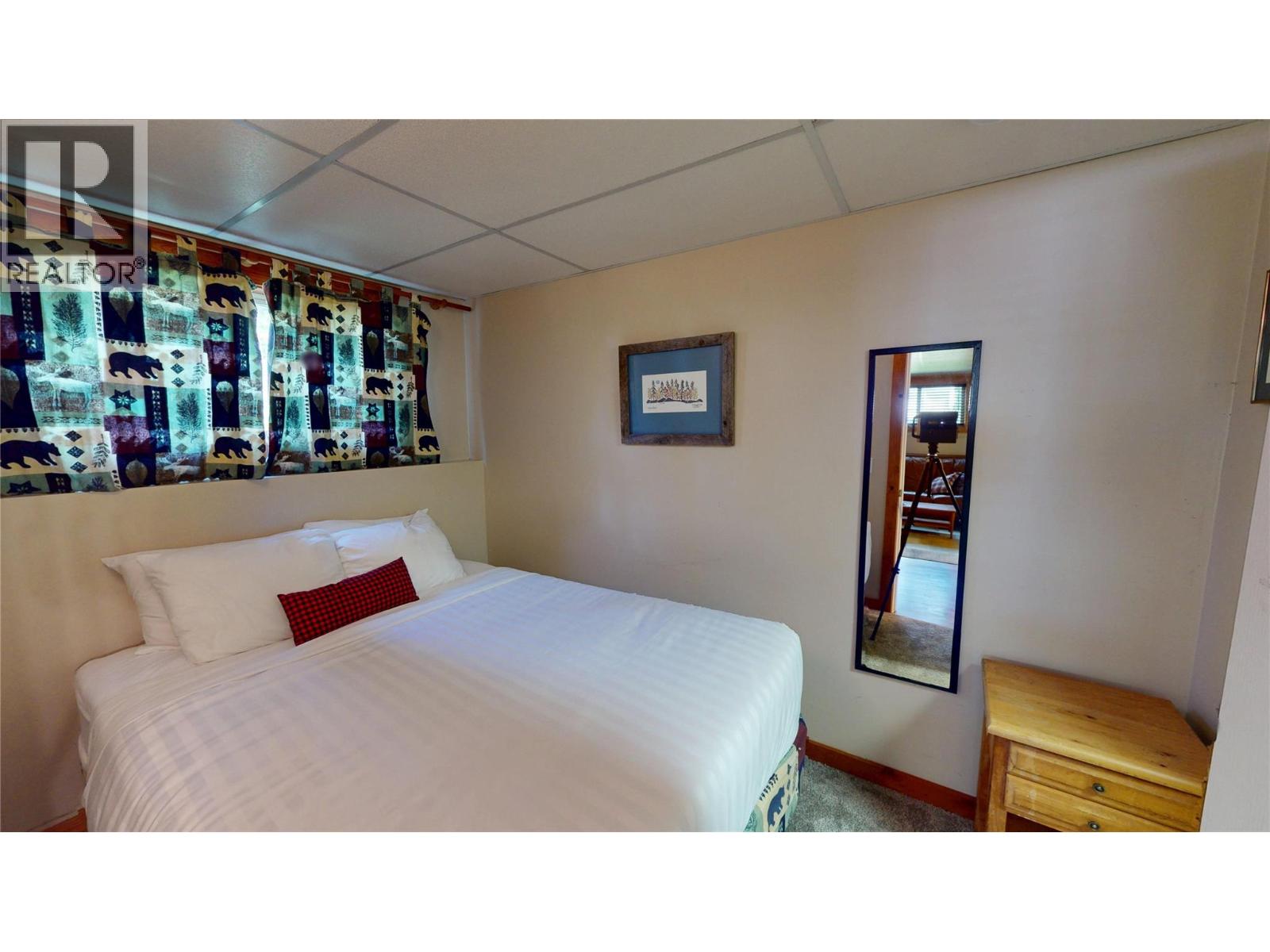 1142 10 Avenue, Fernie, British Columbia  V0B 1M0 - Photo 32 - 10359998