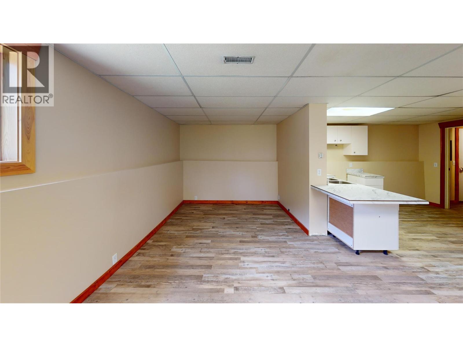 1142 10 Avenue, Fernie, British Columbia  V0B 1M0 - Photo 36 - 10359998