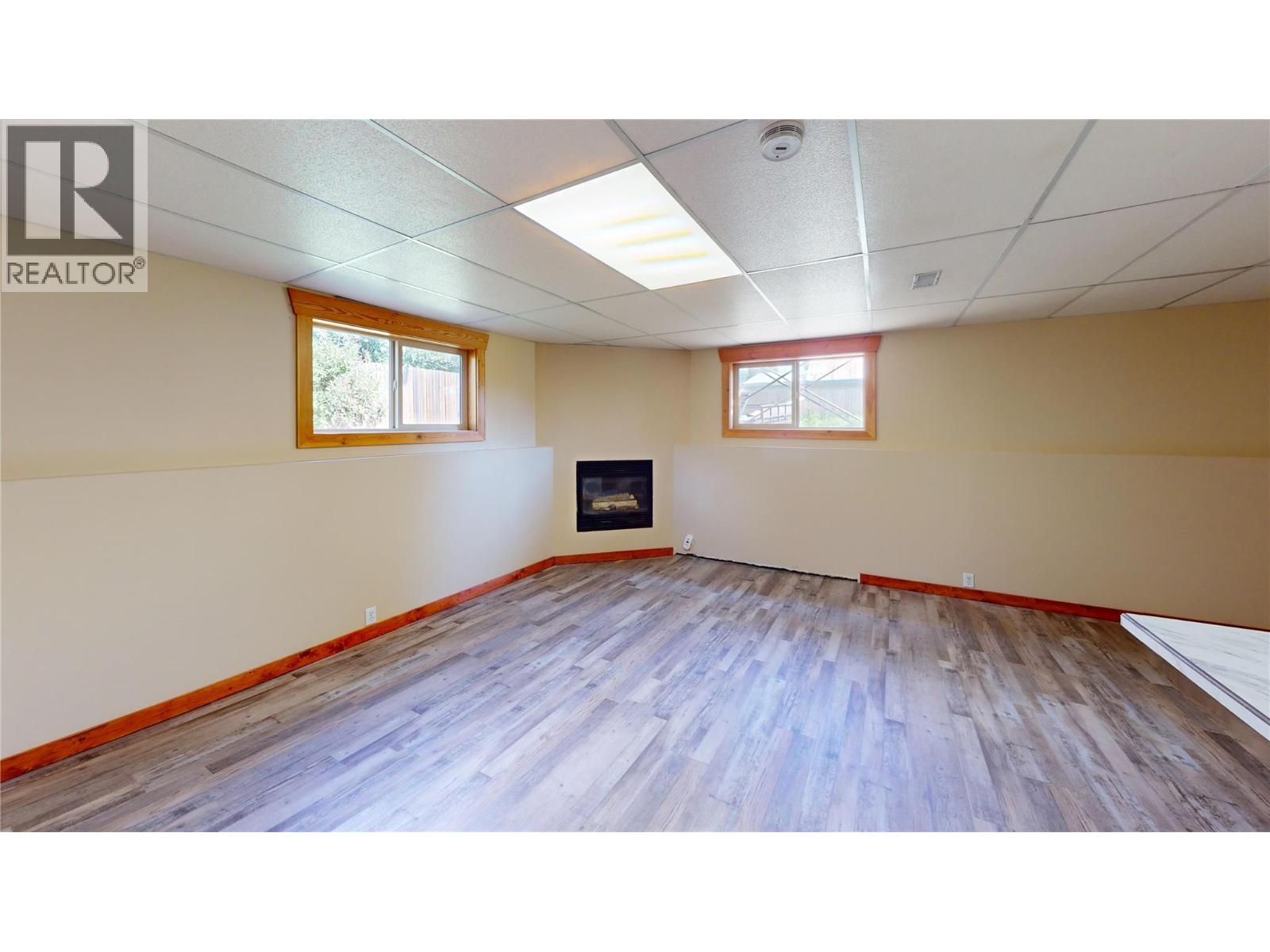 1142 10 Avenue, Fernie, British Columbia  V0B 1M0 - Photo 37 - 10359998