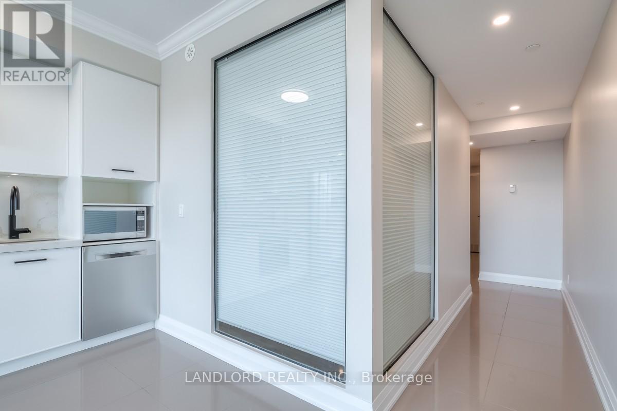 502 - 899 Queen Street E, Toronto, Ontario  M4M 0C8 - Photo 13 - E12512186