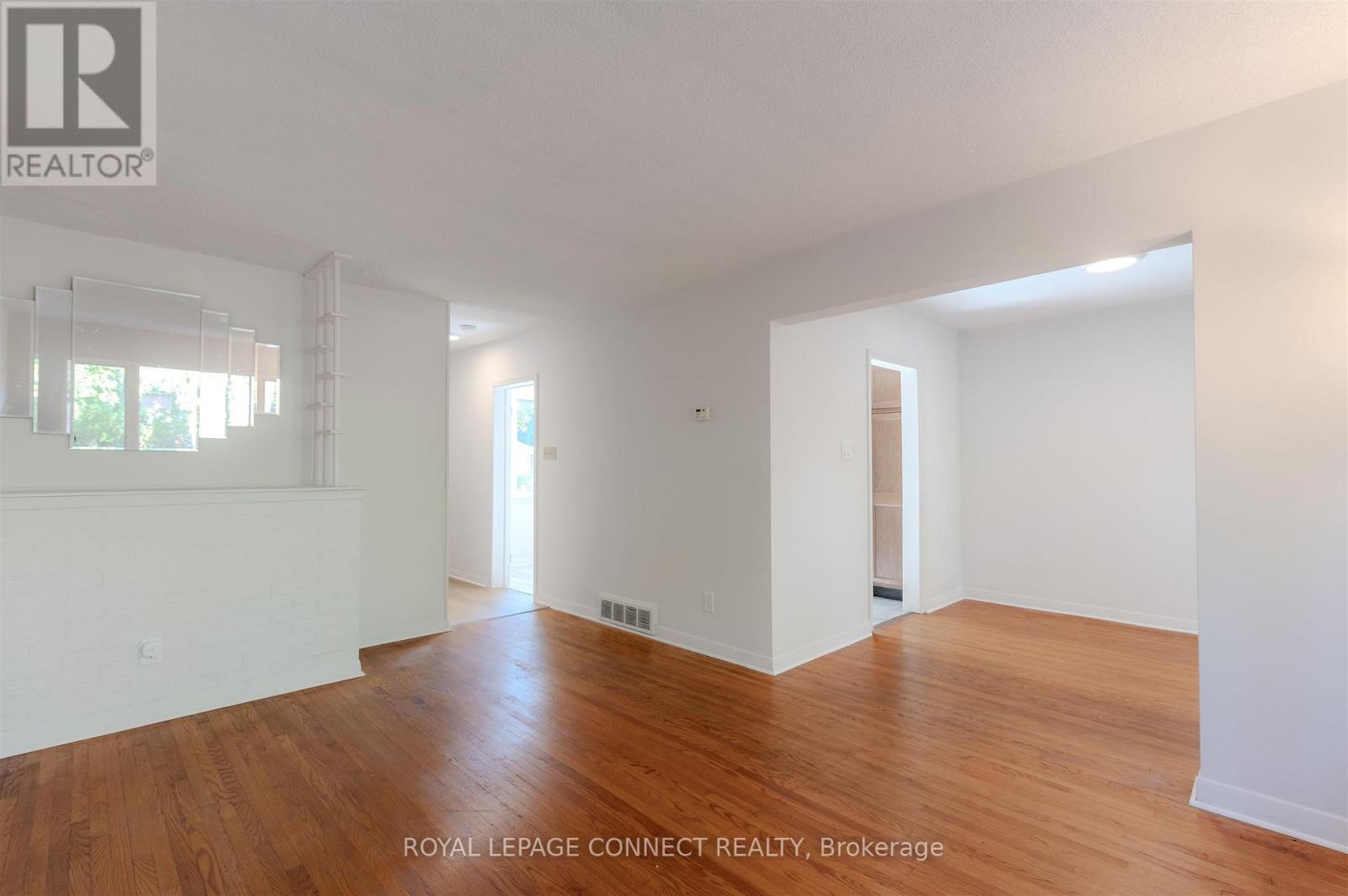 66 Painted Post Drive, Toronto, Ontario  M1H 1T2 - Photo 4 - E12512218