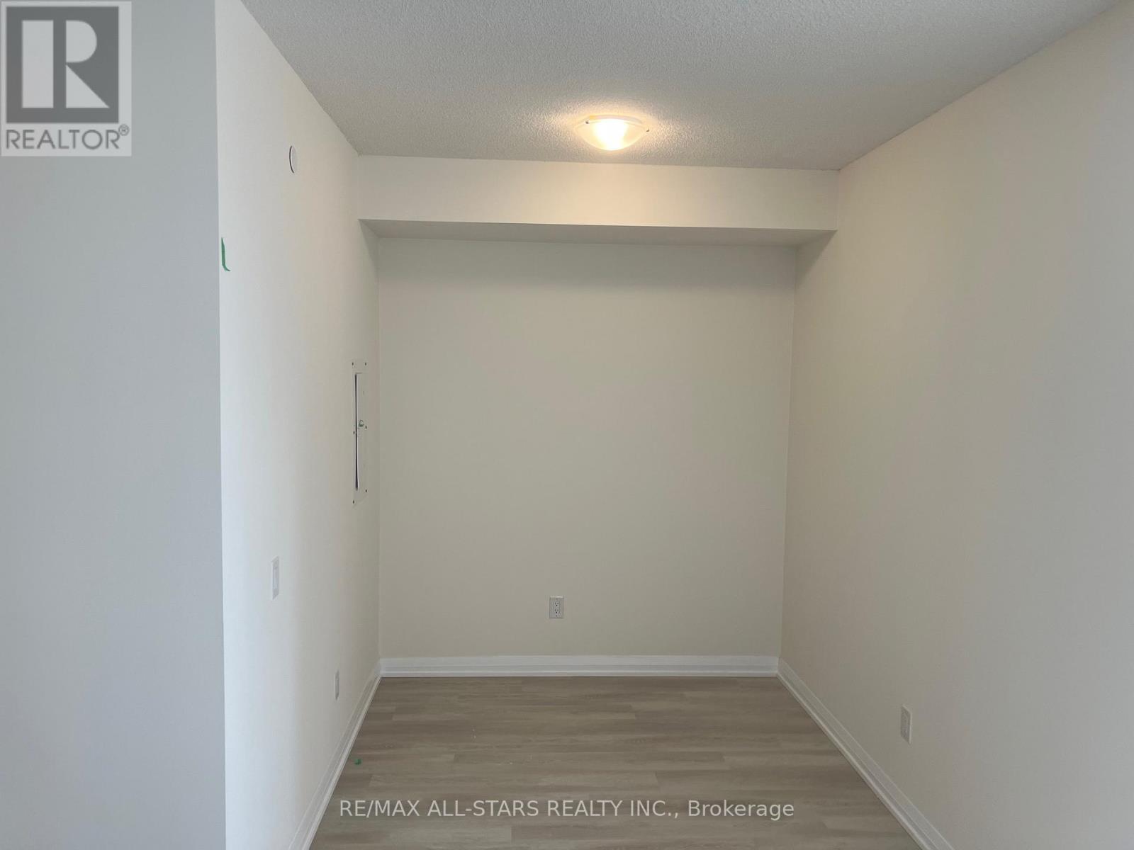 1523 - 3270 Sheppard Avenue E, Toronto, Ontario  M1T 0B3 - Photo 5 - E12512256