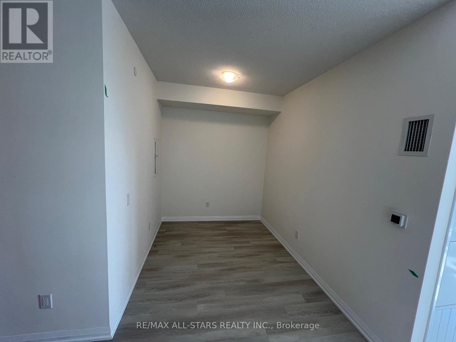 1523 - 3270 Sheppard Avenue E, Toronto, Ontario  M1T 0B3 - Photo 7 - E12512256