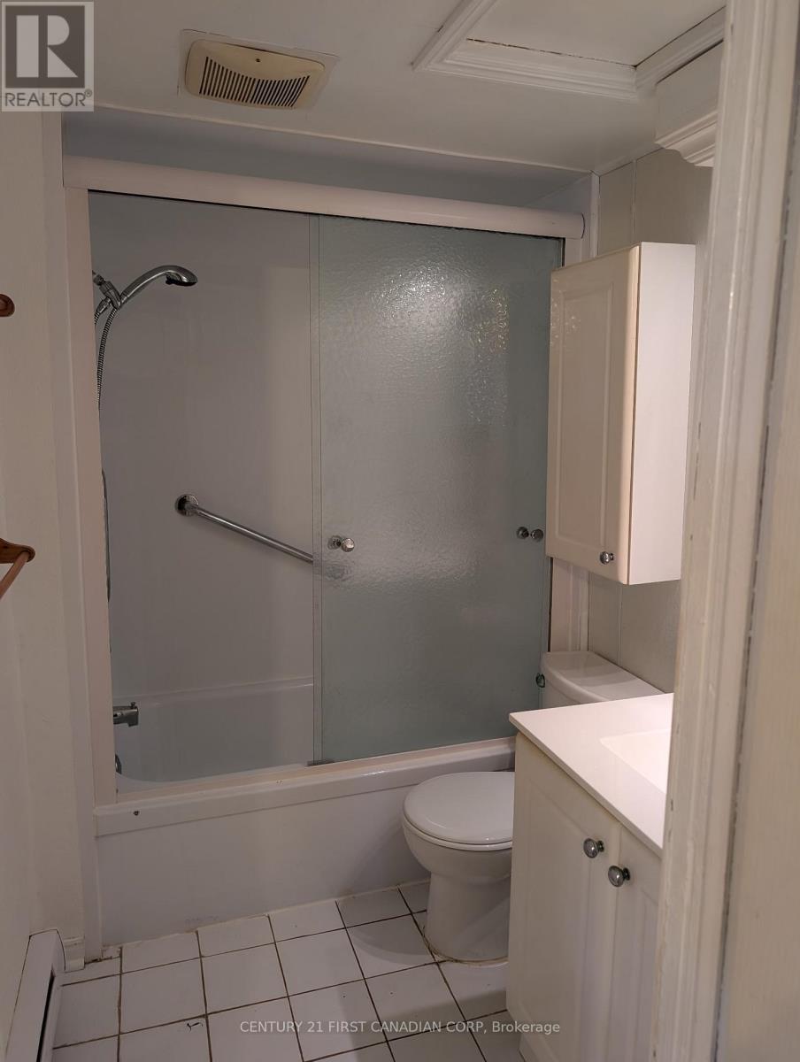 27 Briscoe Street W, London South, Ontario N6J 1M2 - Photo 13 - X12512318