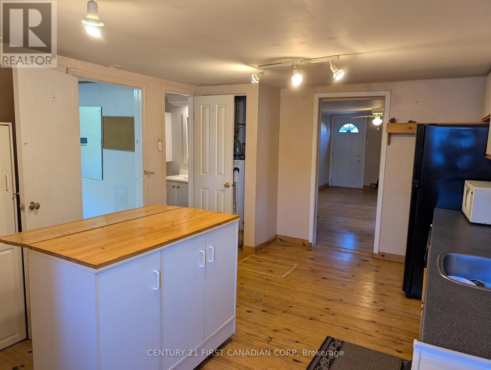 27 Briscoe Street W, London South, Ontario N6J 1M2 - Photo 7 - X12512318