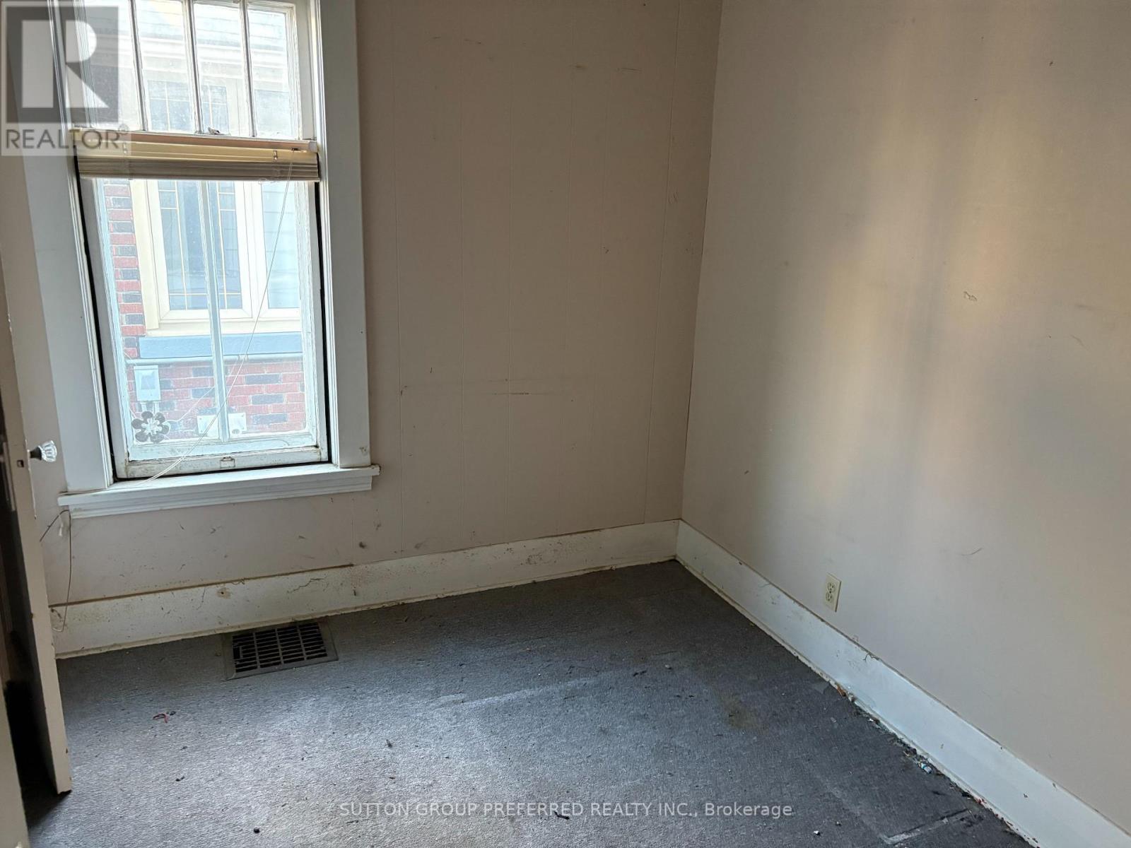 130 Arundell Street, London East, Ontario  N5Z 2J9 - Photo 5 - X12512598