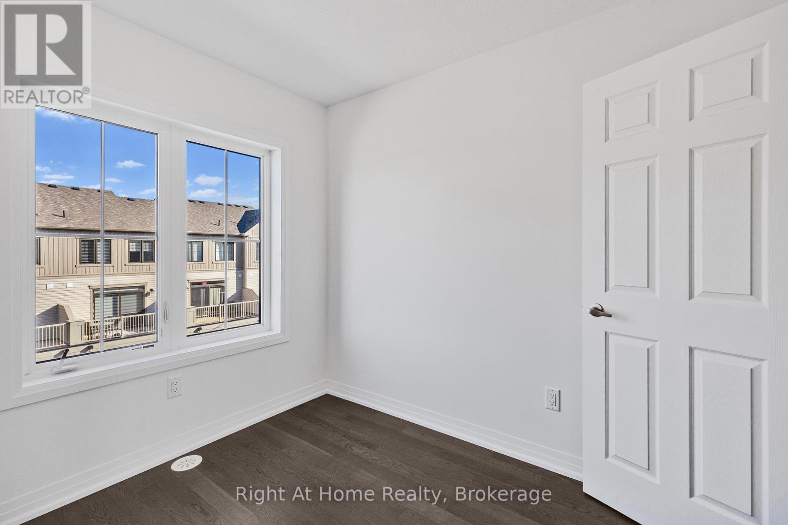 9 Lilac Lane, Thorold, Ontario  L0S 1K0 - Photo 21 - X12512394