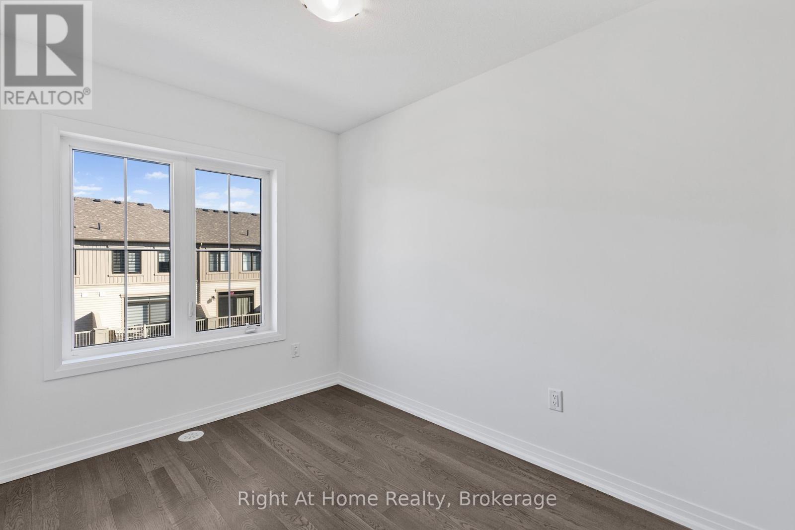 9 Lilac Lane, Thorold, Ontario  L0S 1K0 - Photo 23 - X12512394