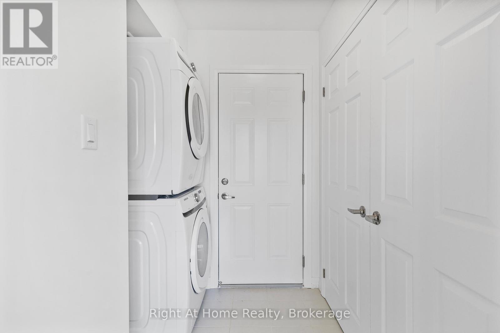 9 Lilac Lane, Thorold, Ontario  L0S 1K0 - Photo 7 - X12512394