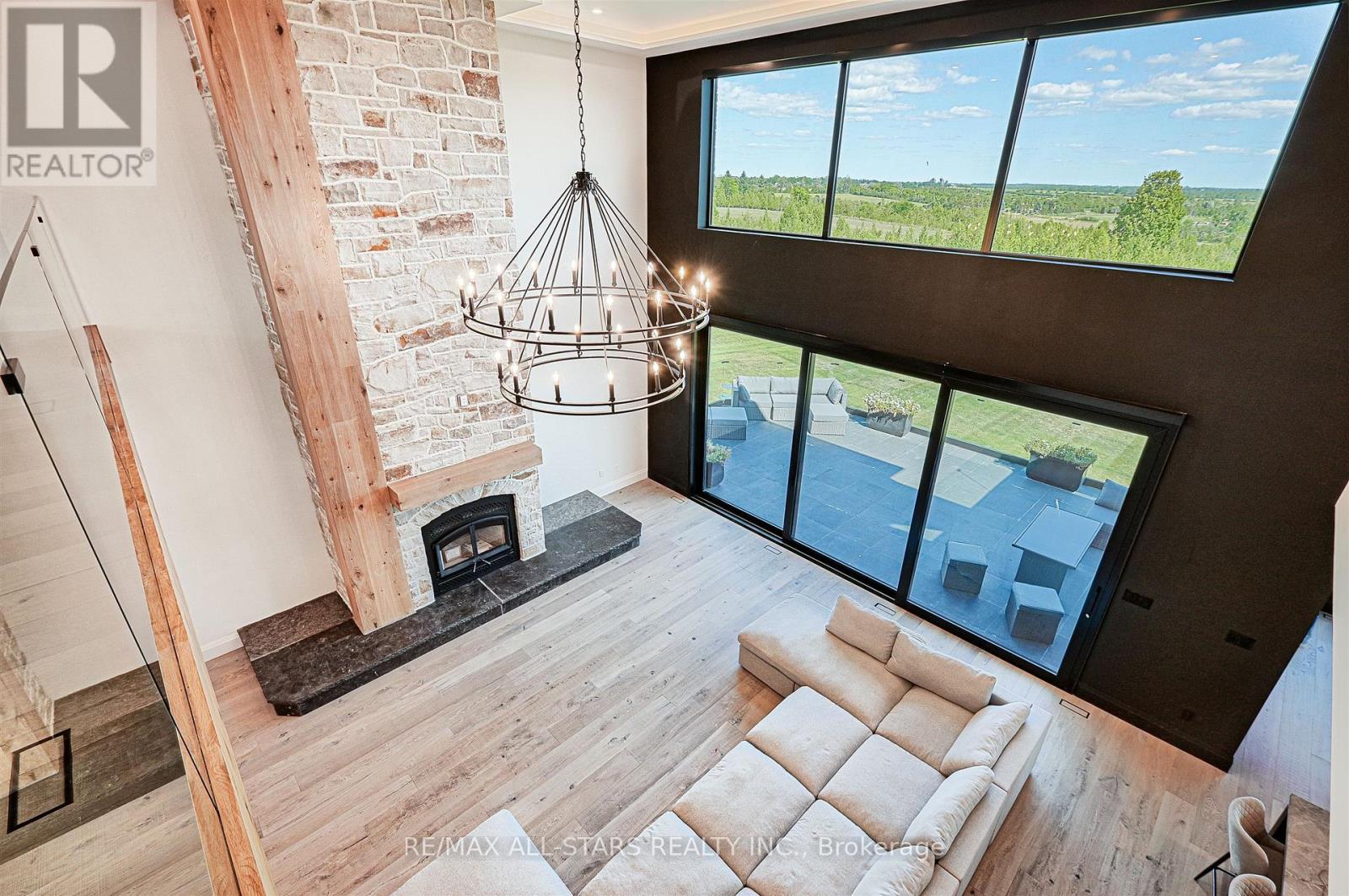 6374 Smith Boulevard, Georgina, Ontario  L0E 1N0 - Photo 10 - N12512262