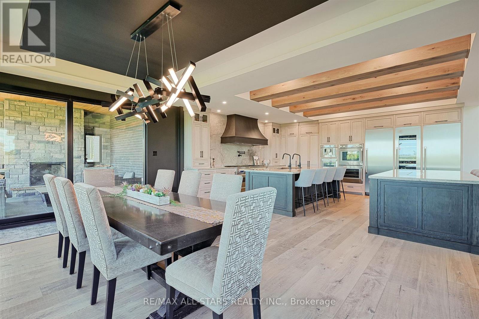 6374 Smith Boulevard, Georgina, Ontario  L0E 1N0 - Photo 19 - N12512262