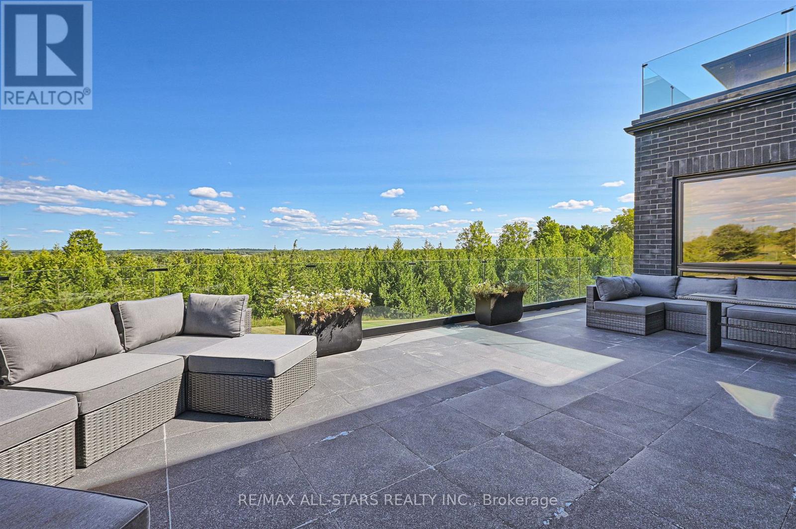 6374 Smith Boulevard, Georgina, Ontario  L0E 1N0 - Photo 21 - N12512262