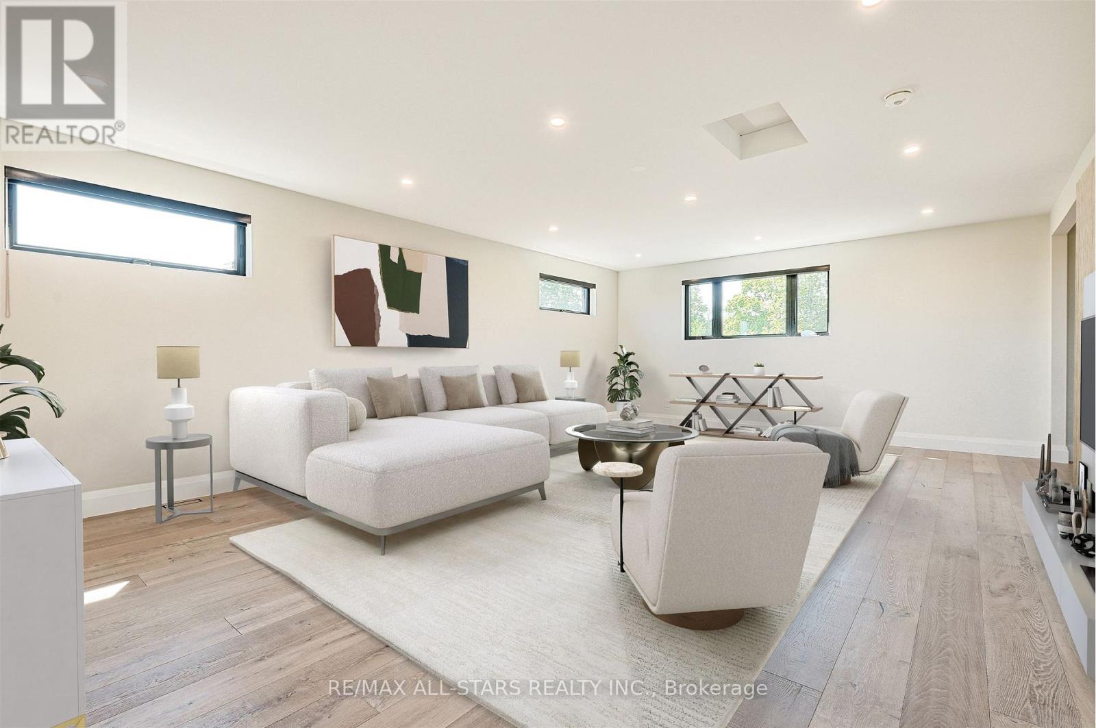 6374 Smith Boulevard, Georgina, Ontario  L0E 1N0 - Photo 32 - N12512262