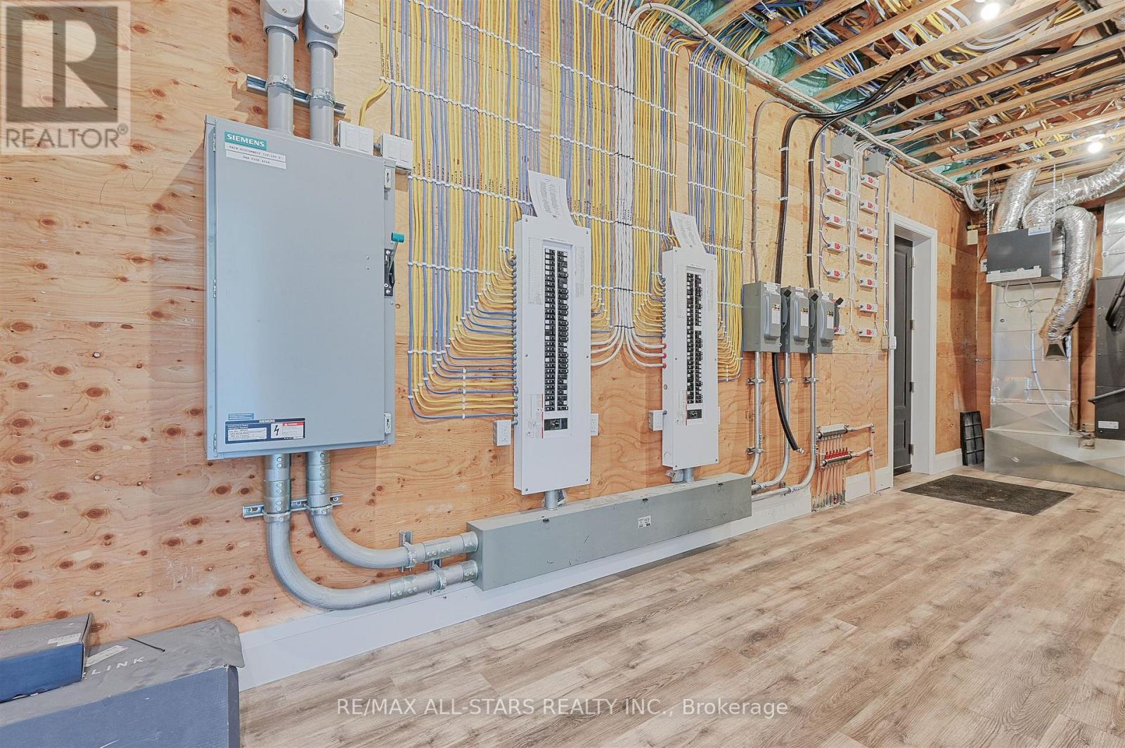 6374 Smith Boulevard, Georgina, Ontario  L0E 1N0 - Photo 41 - N12512262