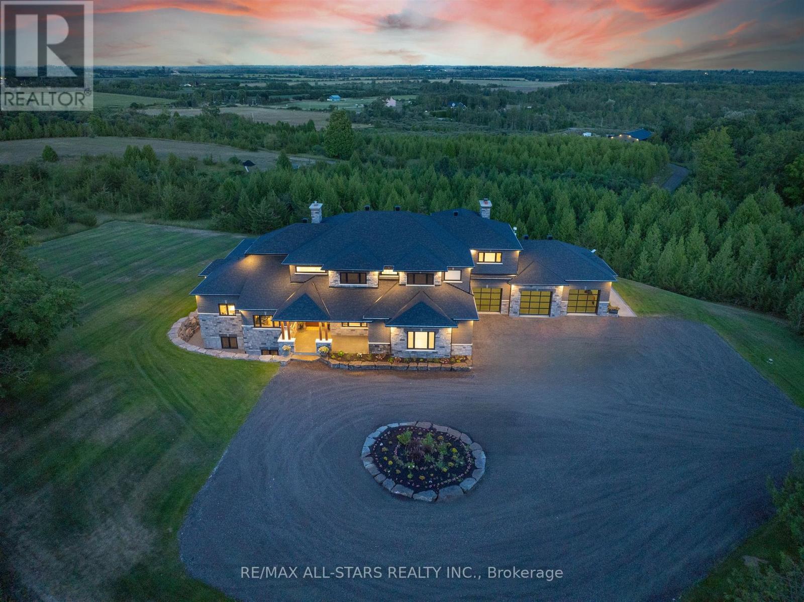 6374 Smith Boulevard, Georgina, Ontario  L0E 1N0 - Photo 6 - N12512262