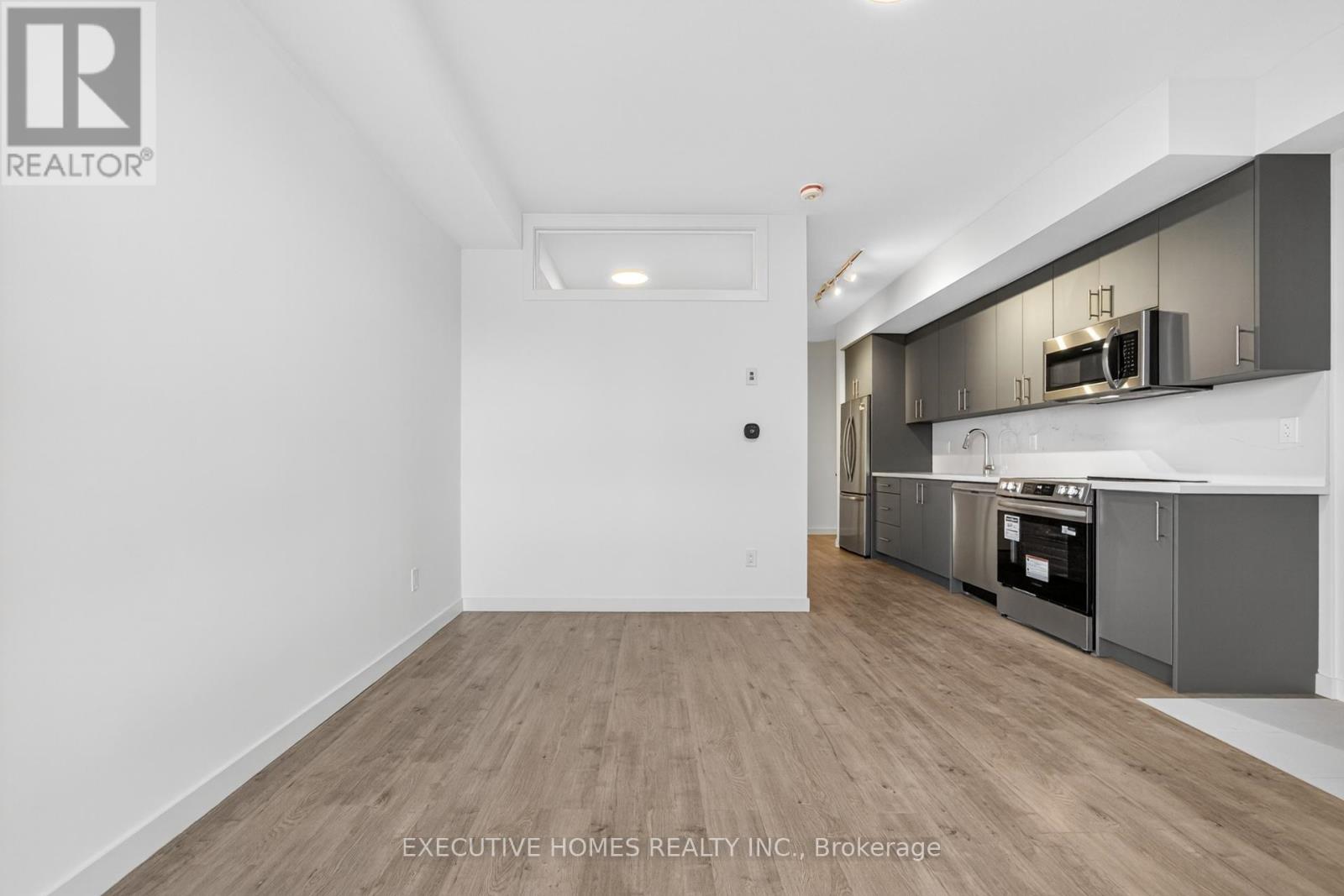 8 - 3175 Denison Street, Markham, Ontario  N2R 0R7 - Photo 13 - N12512274