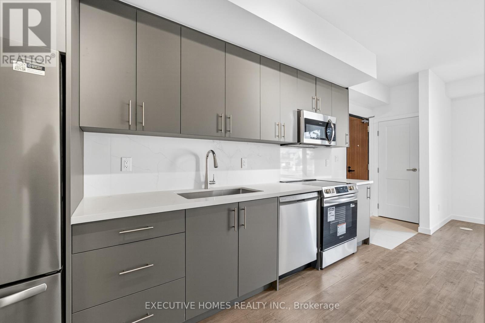 8 - 3175 Denison Street, Markham, Ontario  N2R 0R7 - Photo 18 - N12512274