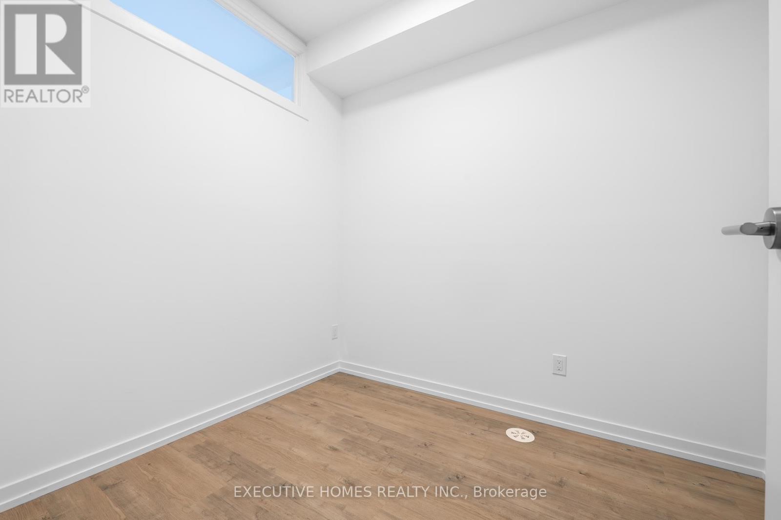 8 - 3175 Denison Street, Markham, Ontario  N2R 0R7 - Photo 22 - N12512274