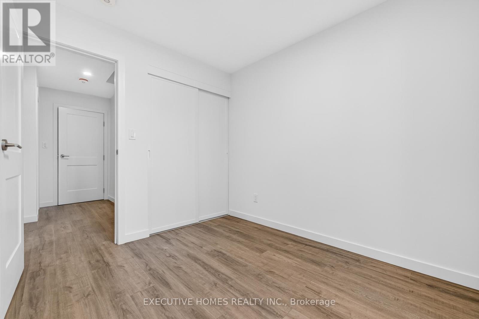 8 - 3175 Denison Street, Markham, Ontario  N2R 0R7 - Photo 35 - N12512274