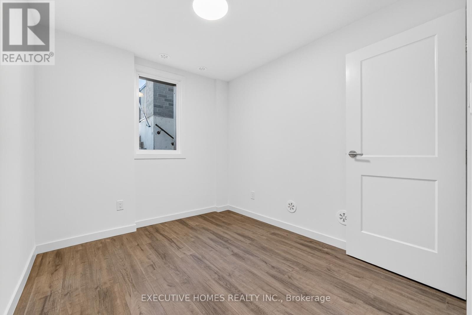 8 - 3175 Denison Street, Markham, Ontario  N2R 0R7 - Photo 36 - N12512274