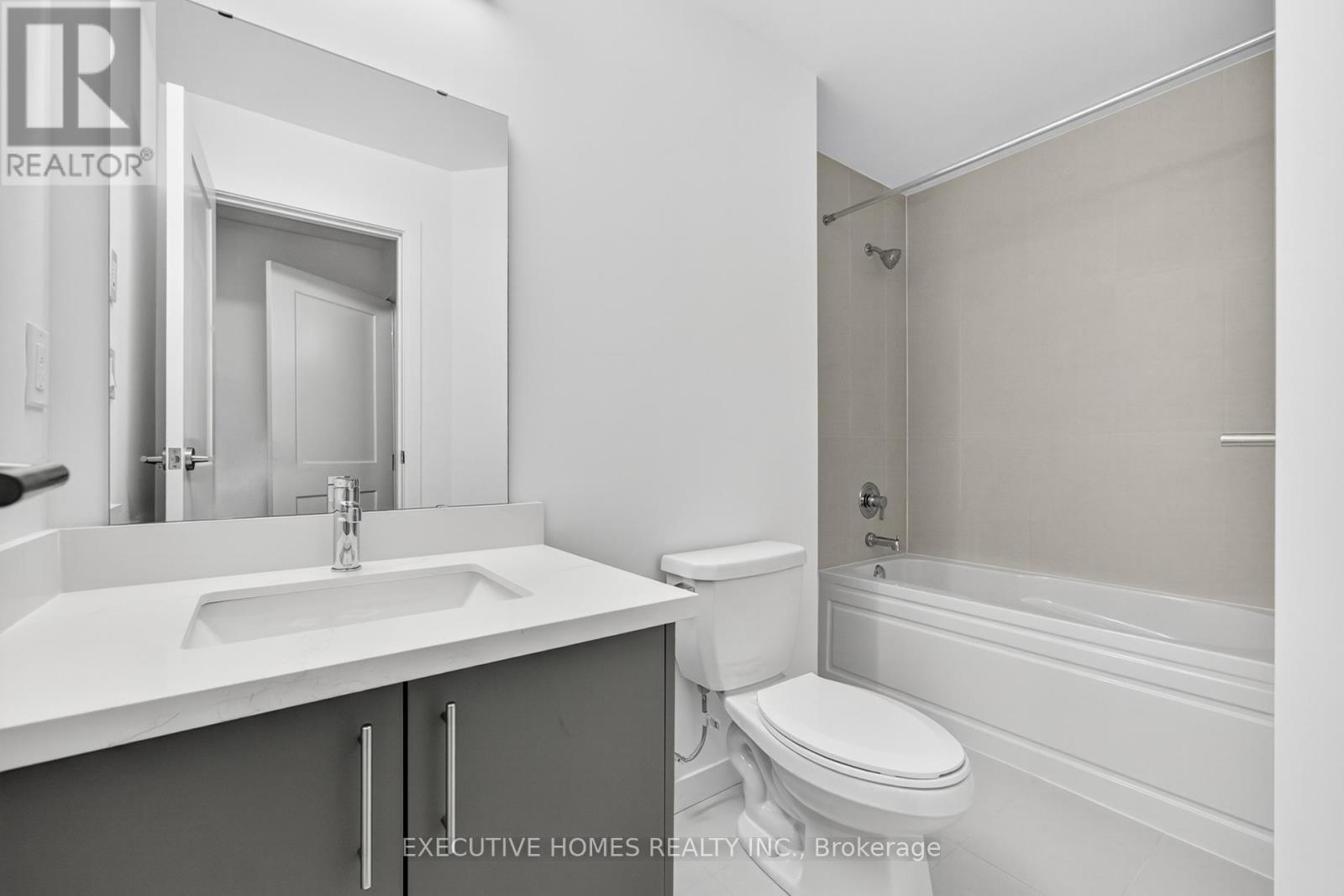 8 - 3175 Denison Street, Markham, Ontario  N2R 0R7 - Photo 37 - N12512274