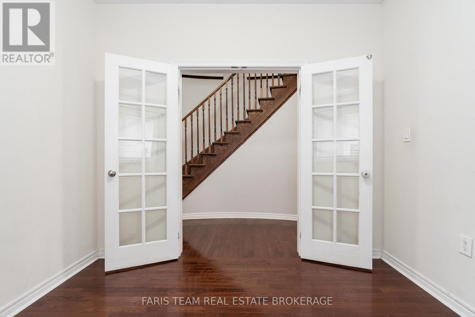 1198 Westmount Avenue, Innisfil, Ontario L9S 4Z7 - Photo 10 - N12512300