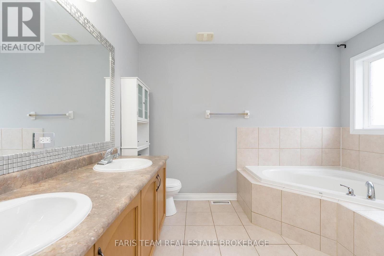 1198 Westmount Avenue, Innisfil, Ontario L9S 4Z7 - Photo 22 - N12512300