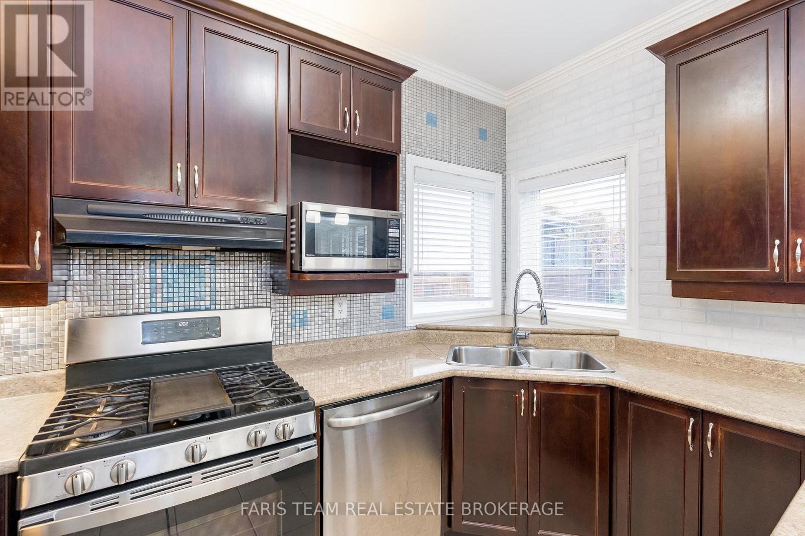 1198 Westmount Avenue, Innisfil, Ontario L9S 4Z7 - Photo 6 - N12512300