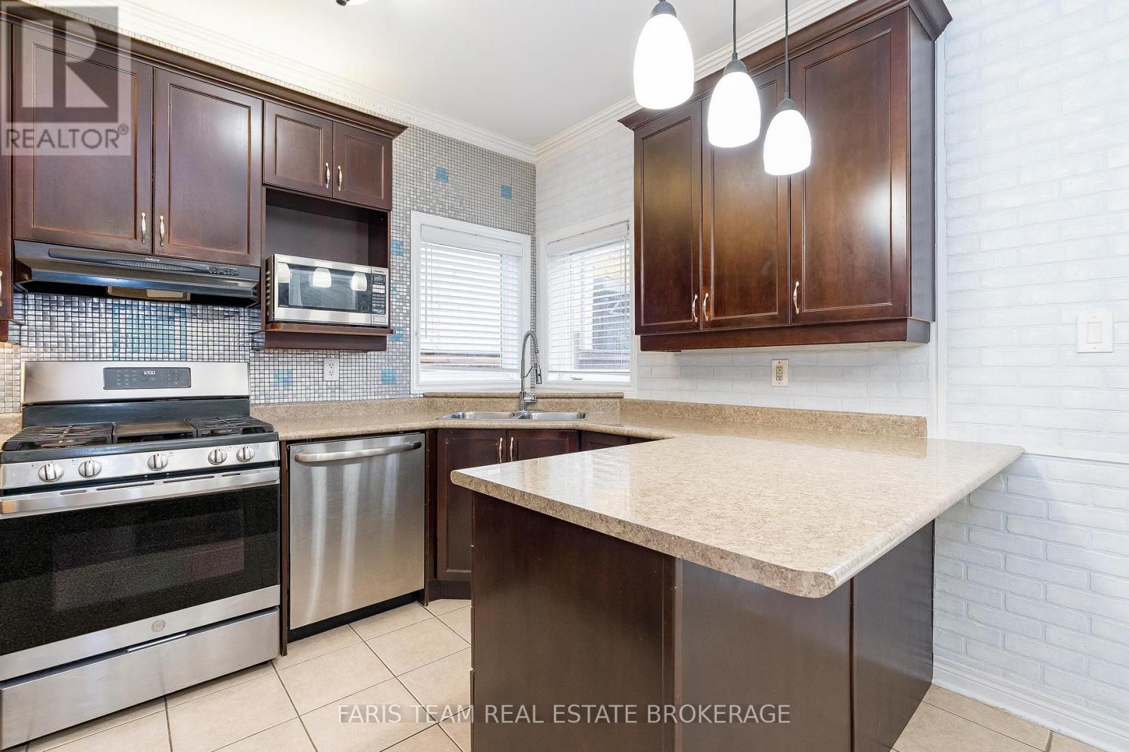 1198 Westmount Avenue, Innisfil, Ontario L9S 4Z7 - Photo 7 - N12512300