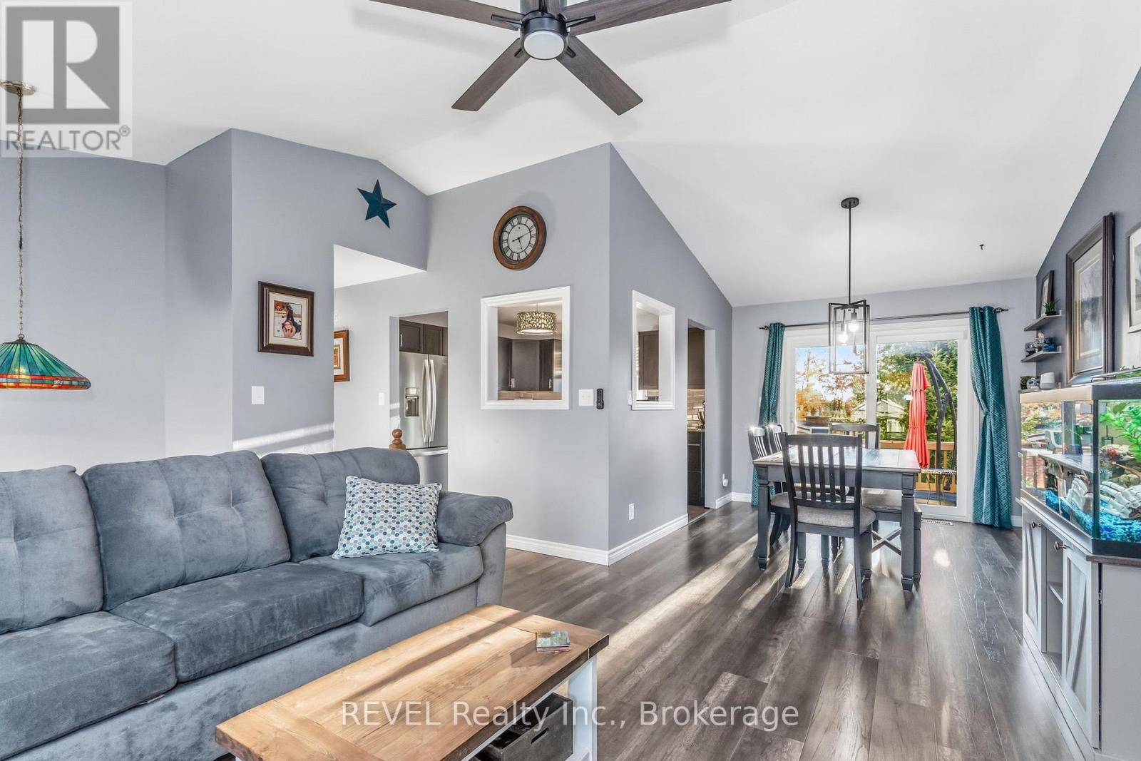 28 Park Street, Tay (Victoria Harbour), Ontario  L0K 2A0 - Photo 14 - S12512544