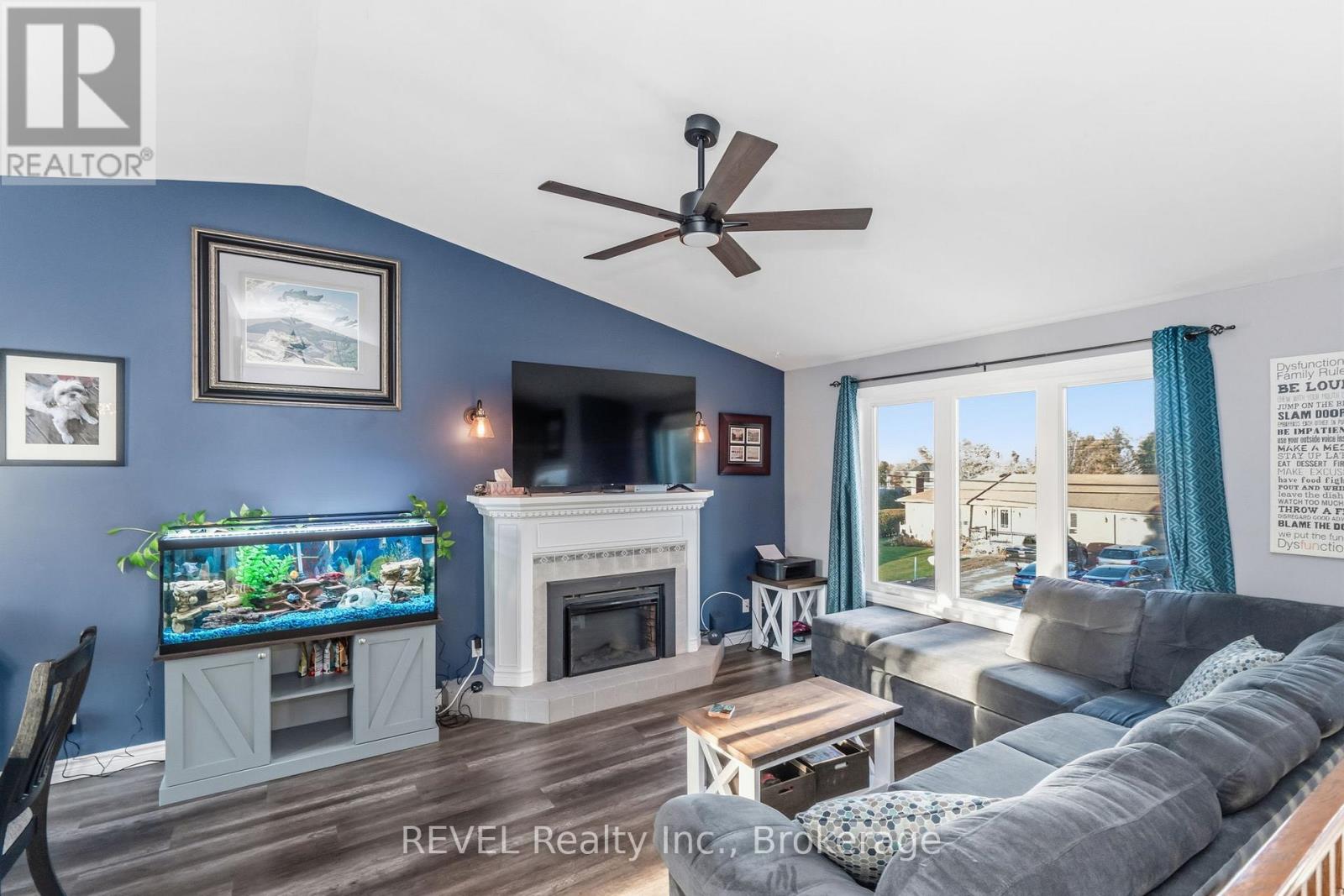 28 Park Street, Tay (Victoria Harbour), Ontario  L0K 2A0 - Photo 15 - S12512544