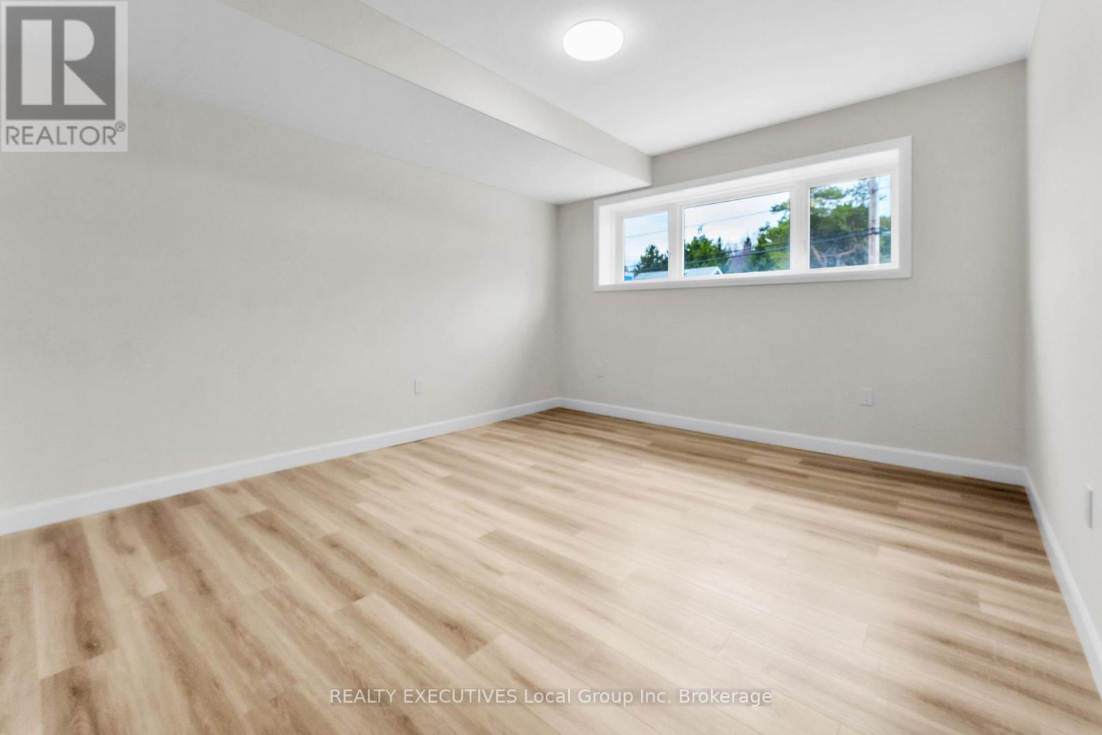 101 Tower Drive, North Bay (Airport), Ontario  P1C 0A4 - Photo 35 - X12512576