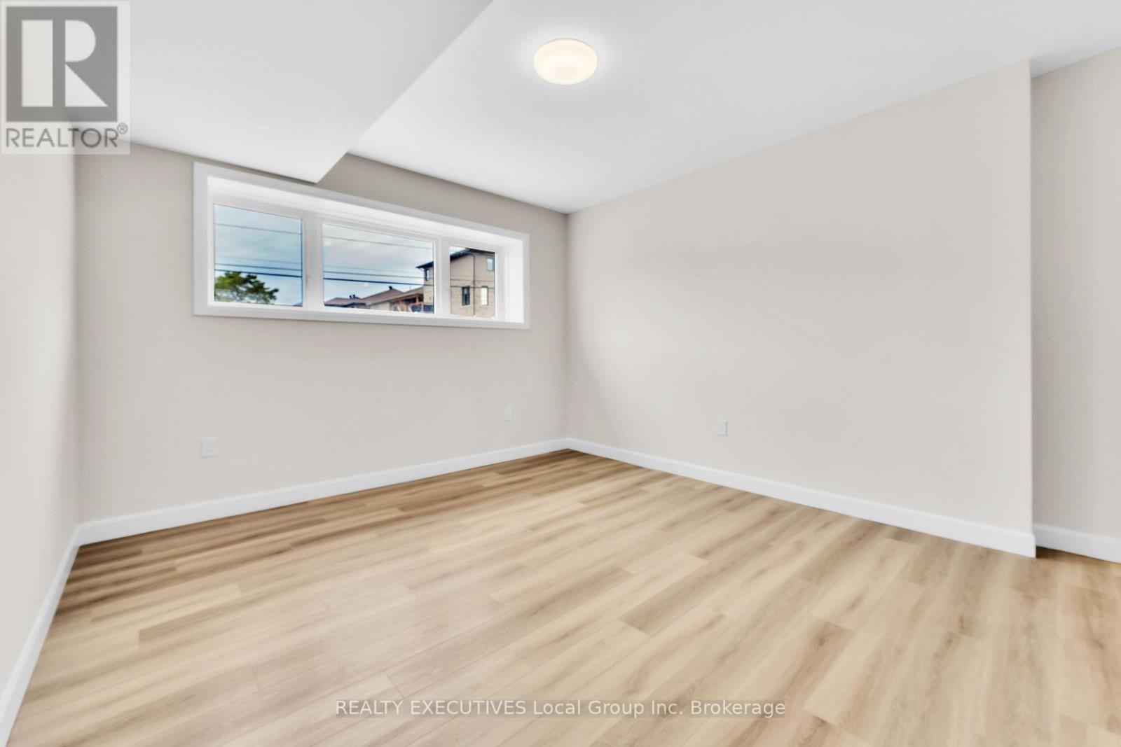 101 Tower Drive, North Bay (Airport), Ontario  P1C 0A4 - Photo 37 - X12512576