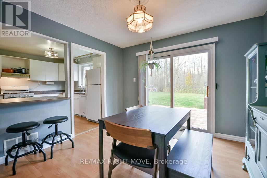 3811 Leo Crescent, Ramara, Ontario  L3V 0L1 - Photo 10 - S12512306