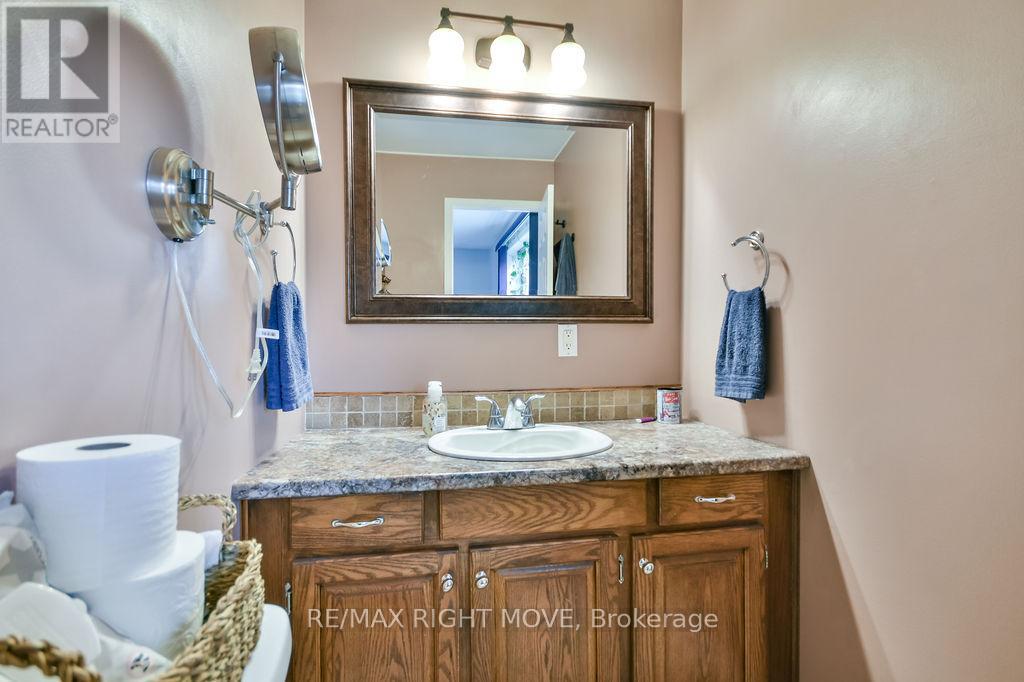 3811 Leo Crescent, Ramara, Ontario  L3V 0L1 - Photo 23 - S12512306