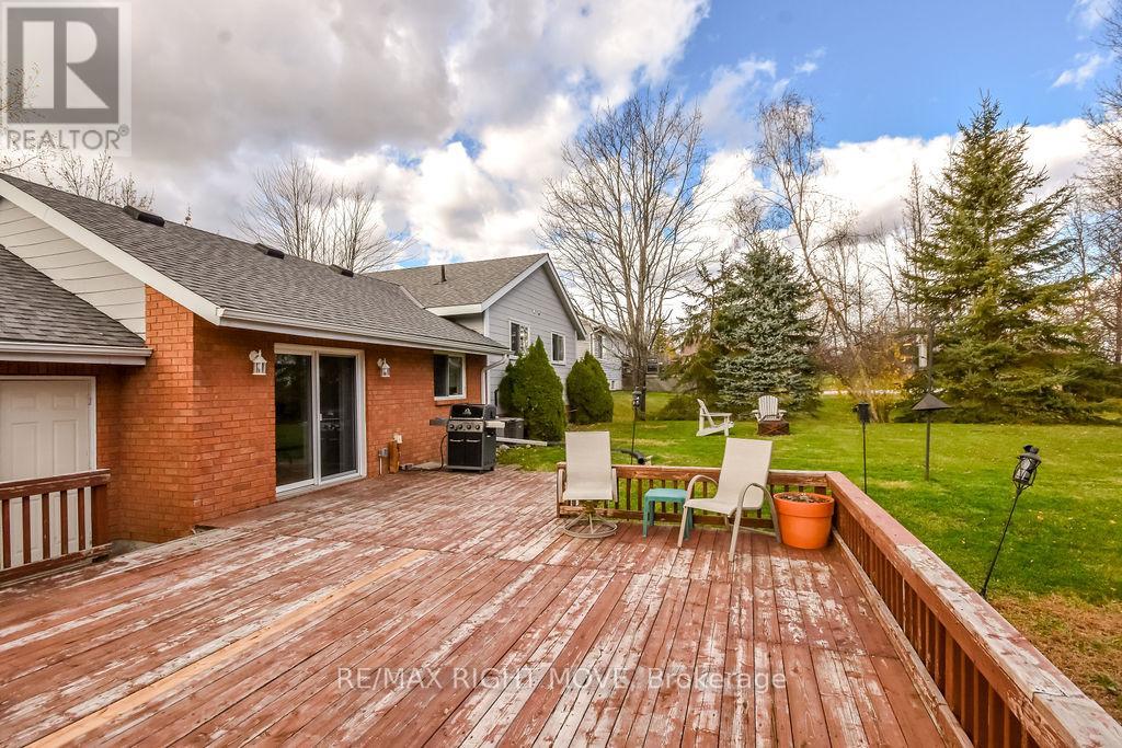 3811 Leo Crescent, Ramara, Ontario  L3V 0L1 - Photo 33 - S12512306